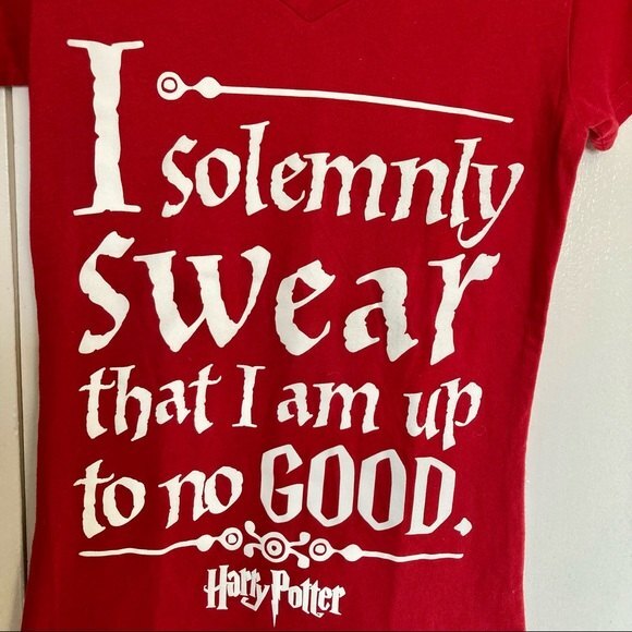 HARRY POTTER Red V Neck Red and White TShirt Kids Youth Medium - Picture 6 of 10